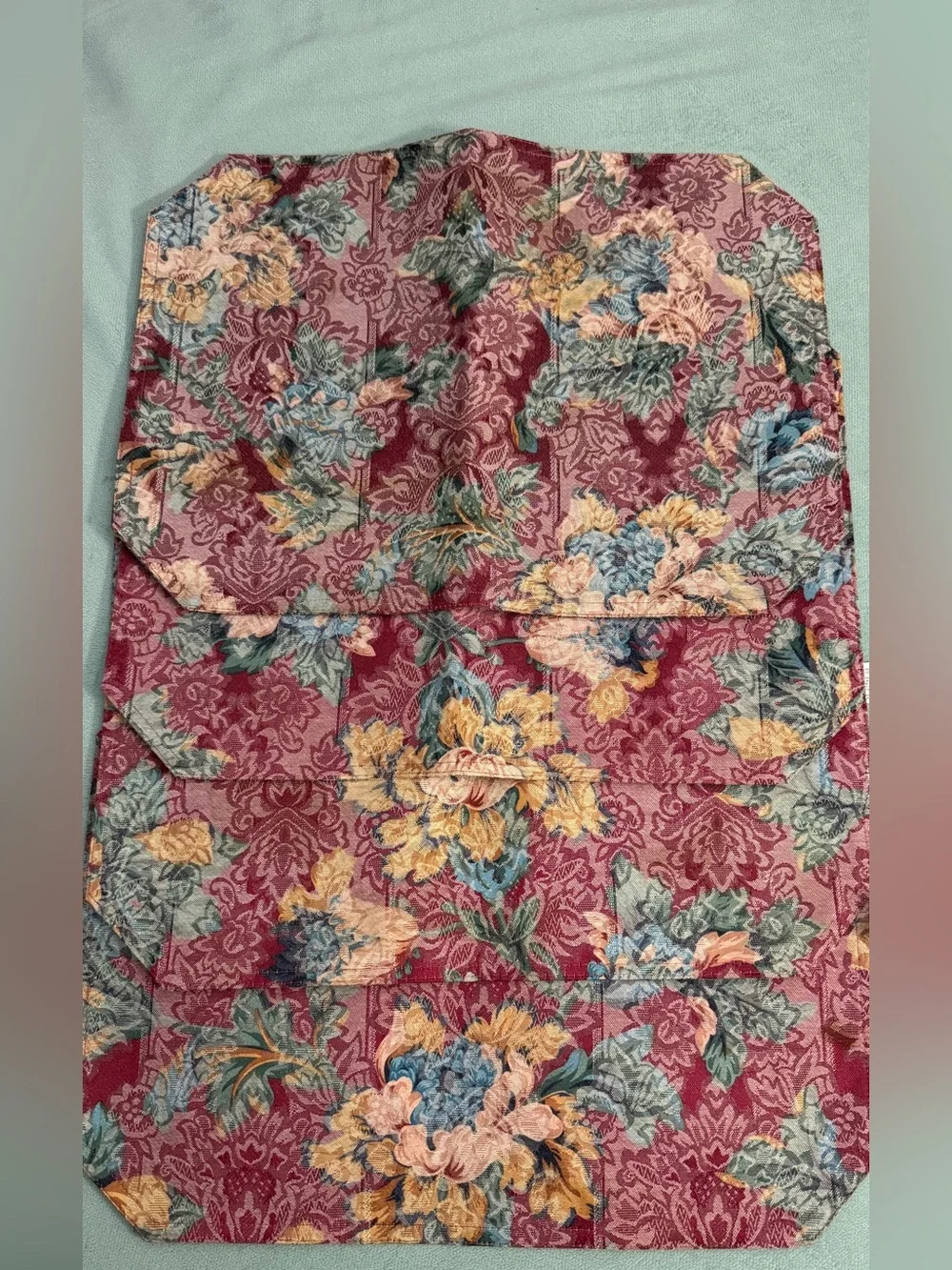 Floral Jacquard Placemat in Deep Burgundy